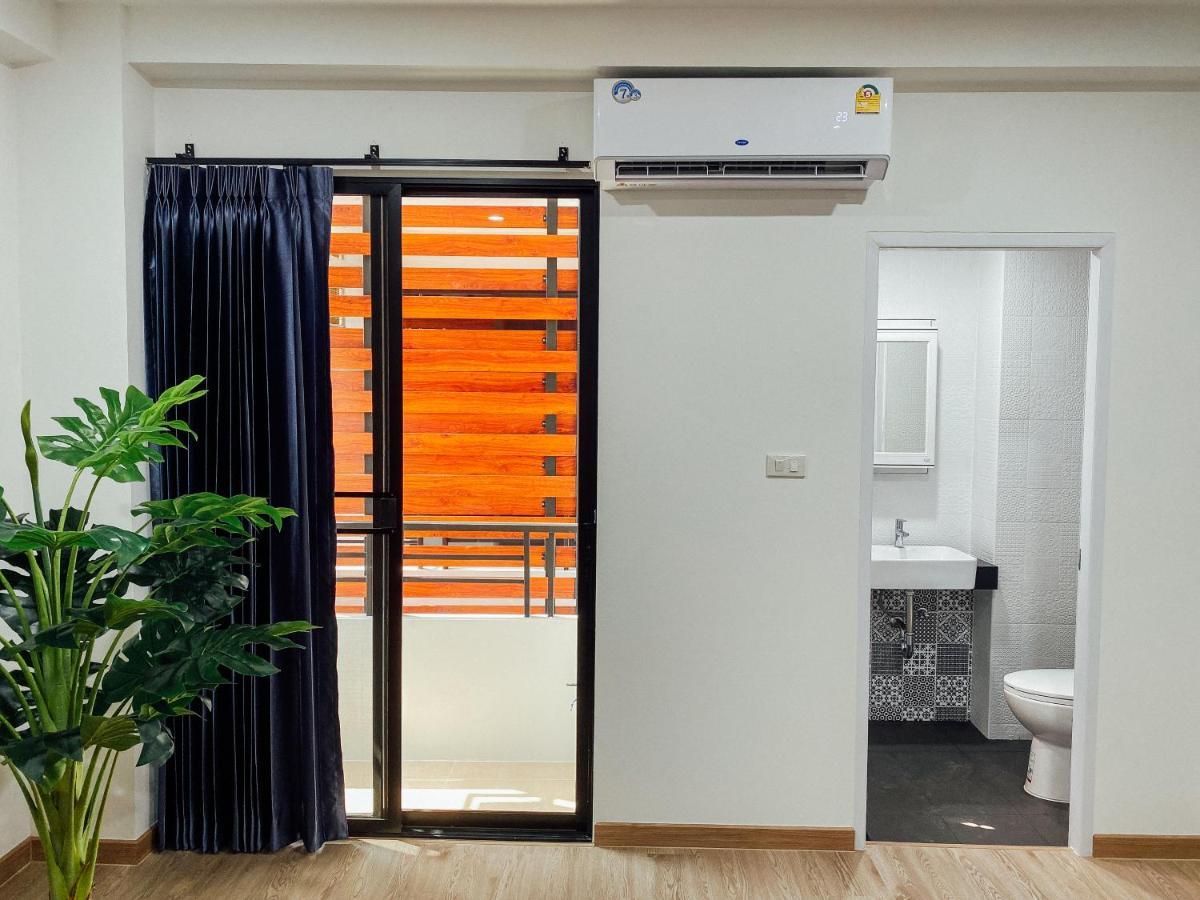 Gp House Bangkok - Sukhumvit Onnut Bts Skytrain Hotel Exterior foto