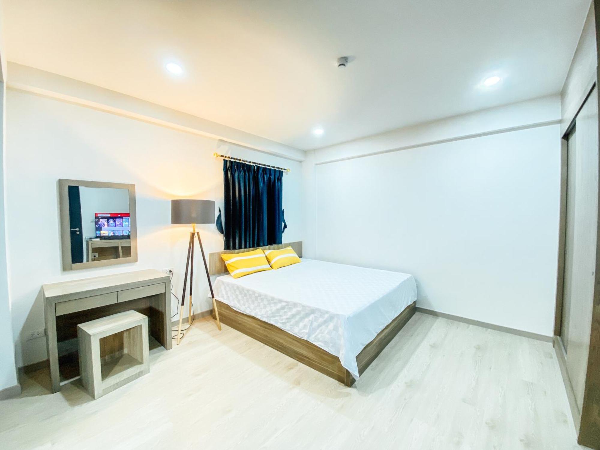 Gp House Bangkok - Sukhumvit Onnut Bts Skytrain Hotel Exterior foto